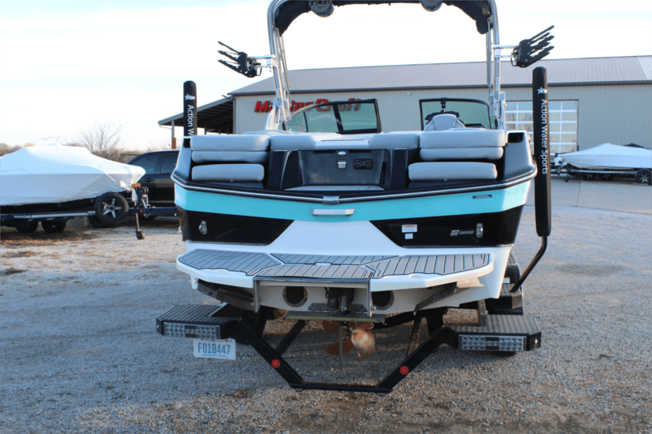 2023 Mastercraft XT23