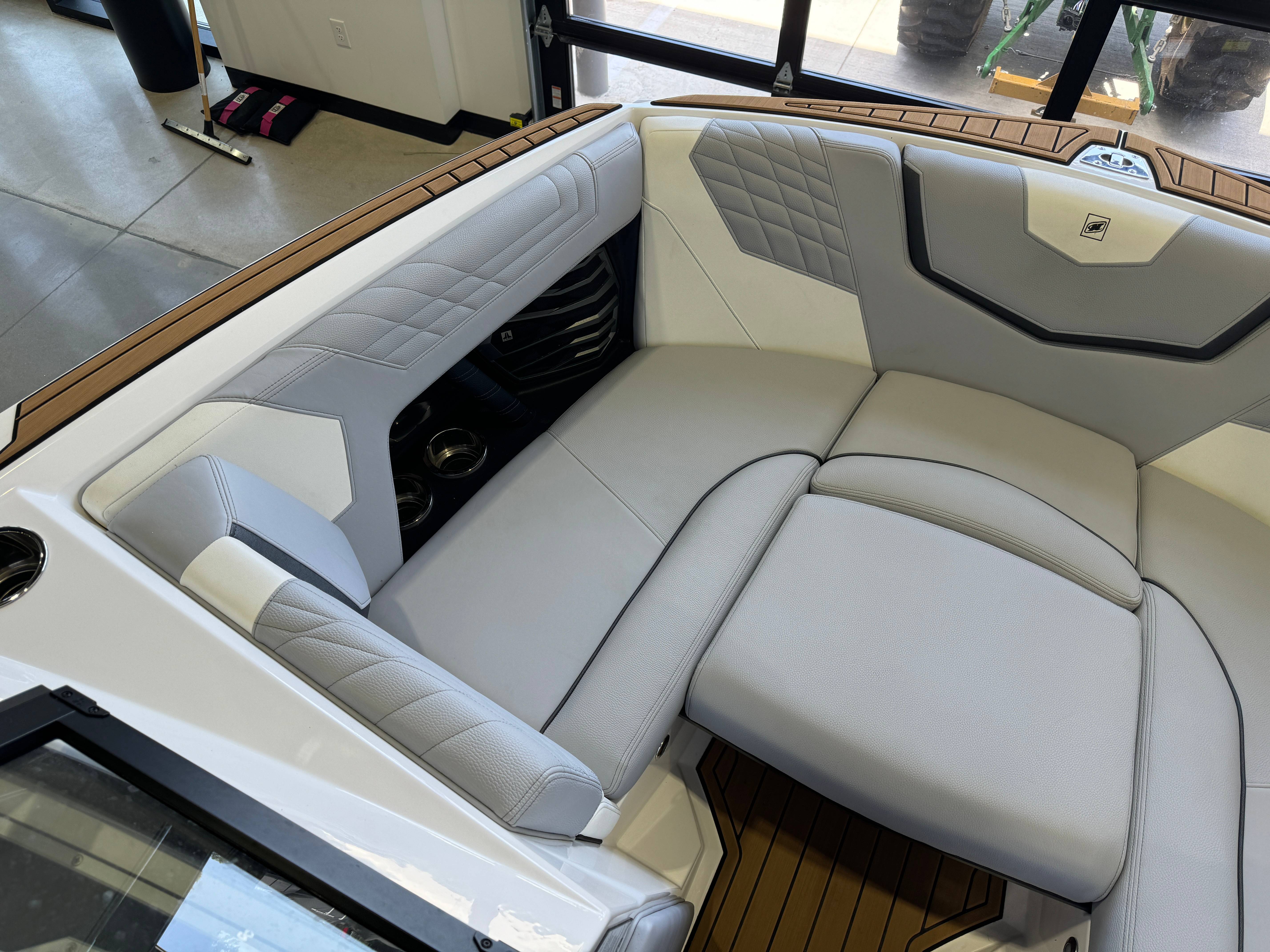 2022 Nautique Super Air Nautique G21