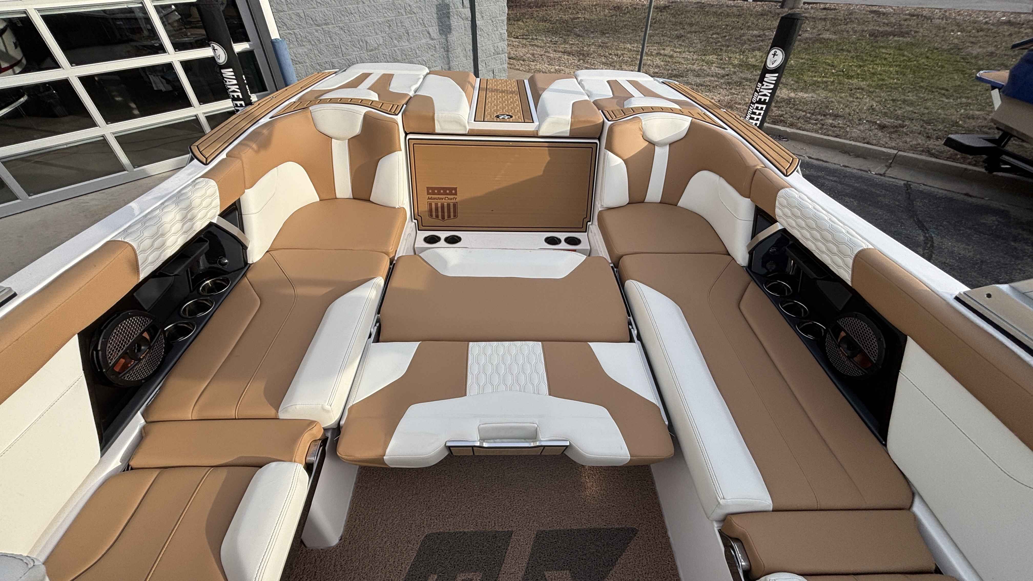 2023 MasterCraft XT24