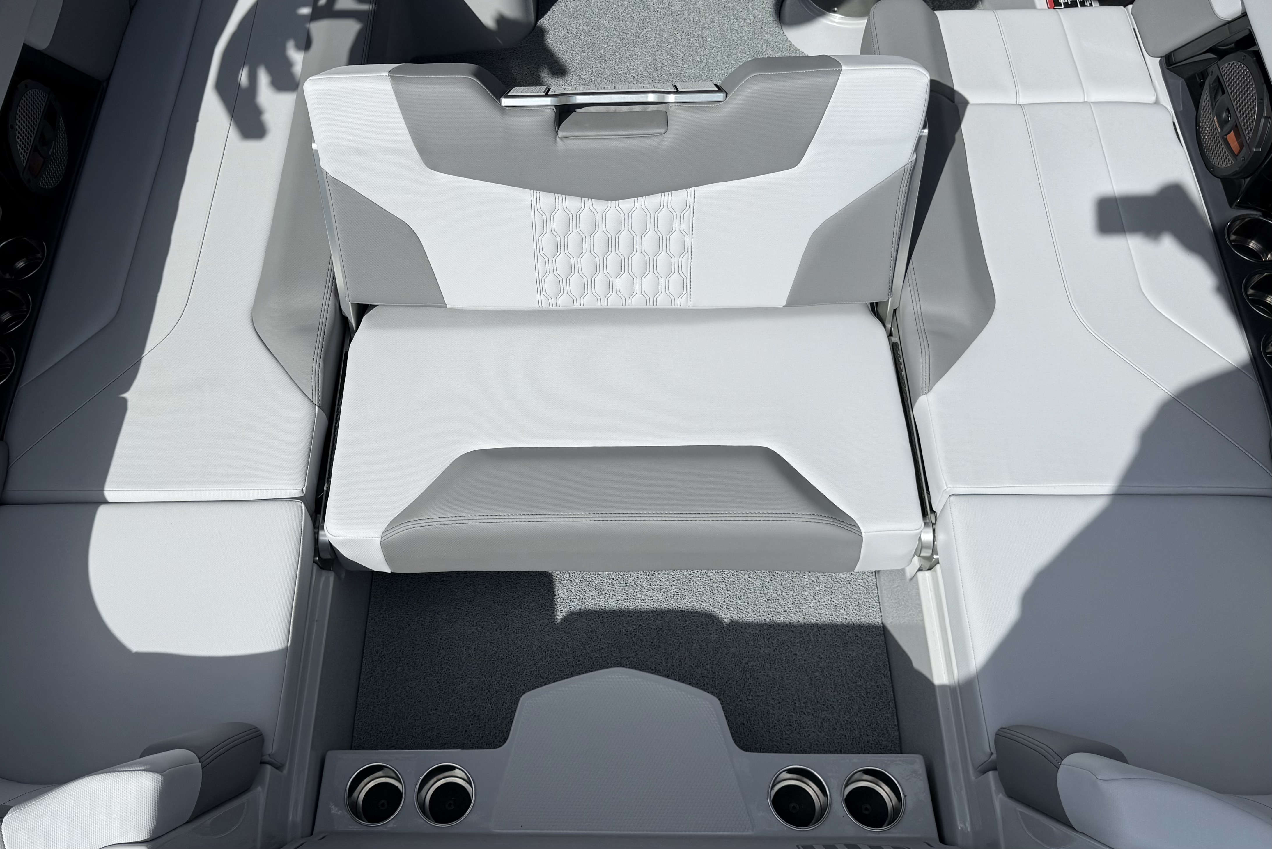 2024 MasterCraft XT22