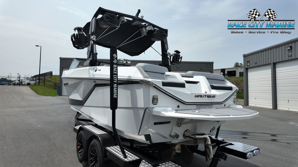 2025 Nautique G21
