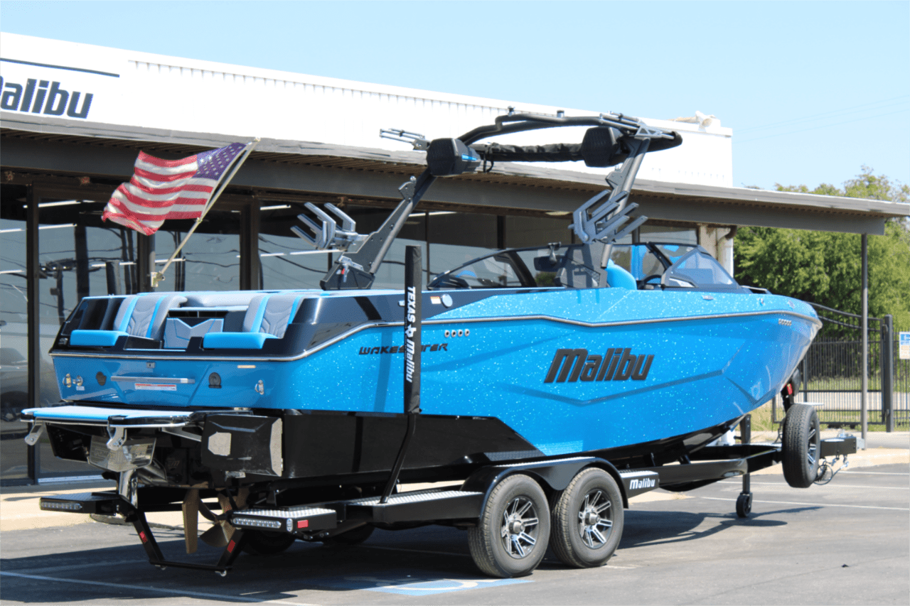 2025 Malibu 25 LSV