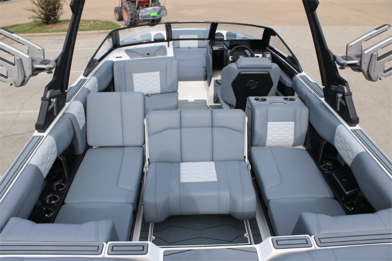 2025 Malibu 24 MXZ