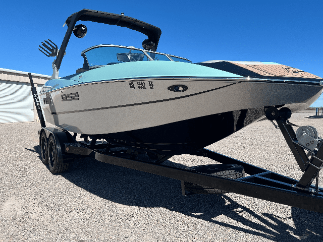 2018 MB B52