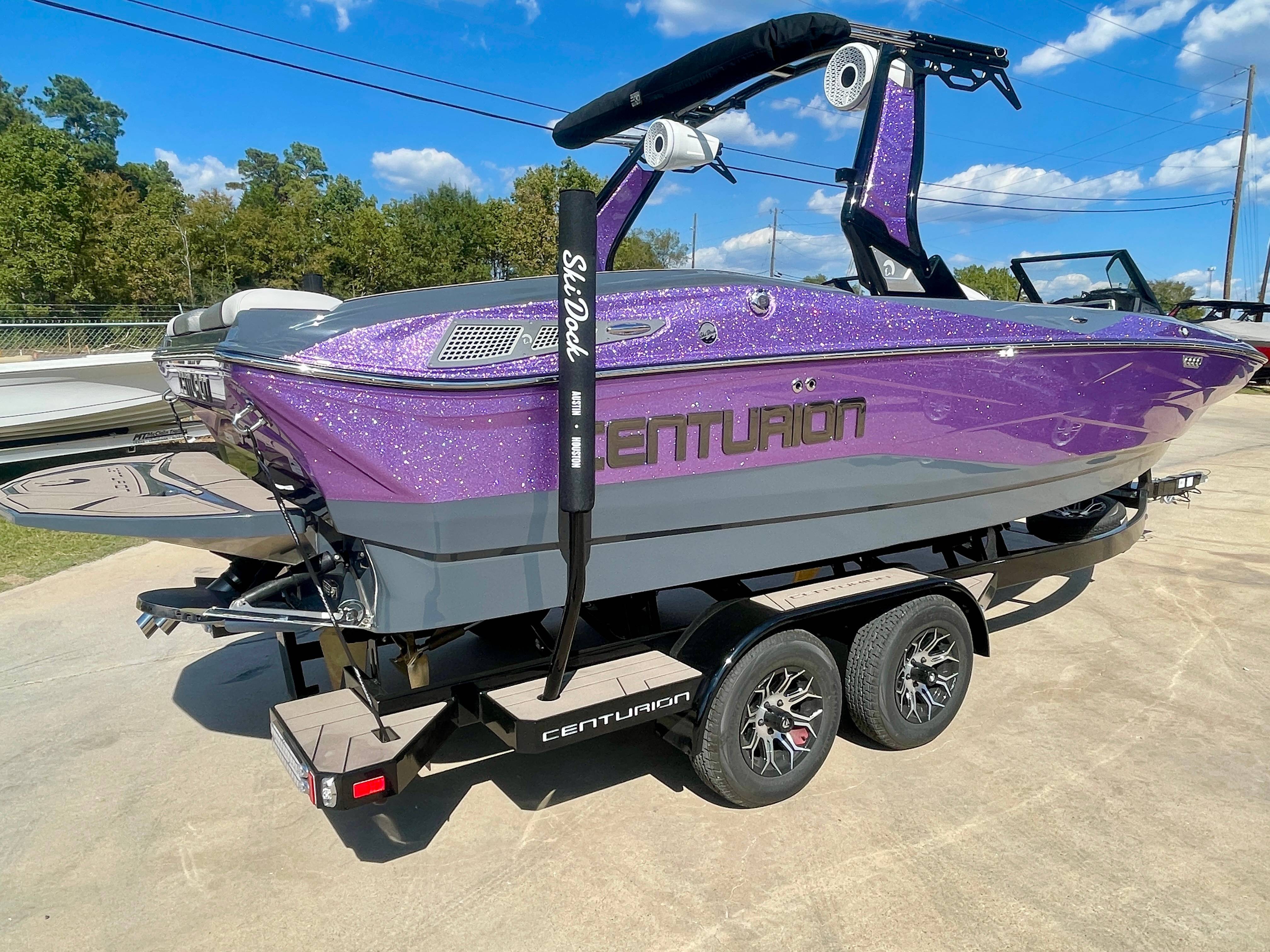 boat.Title