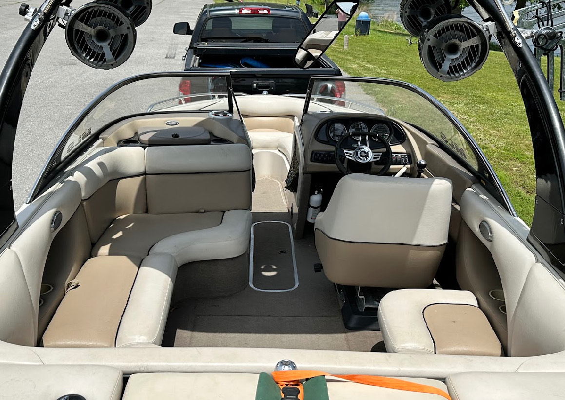 2004 Malibu Wakesetter VLX