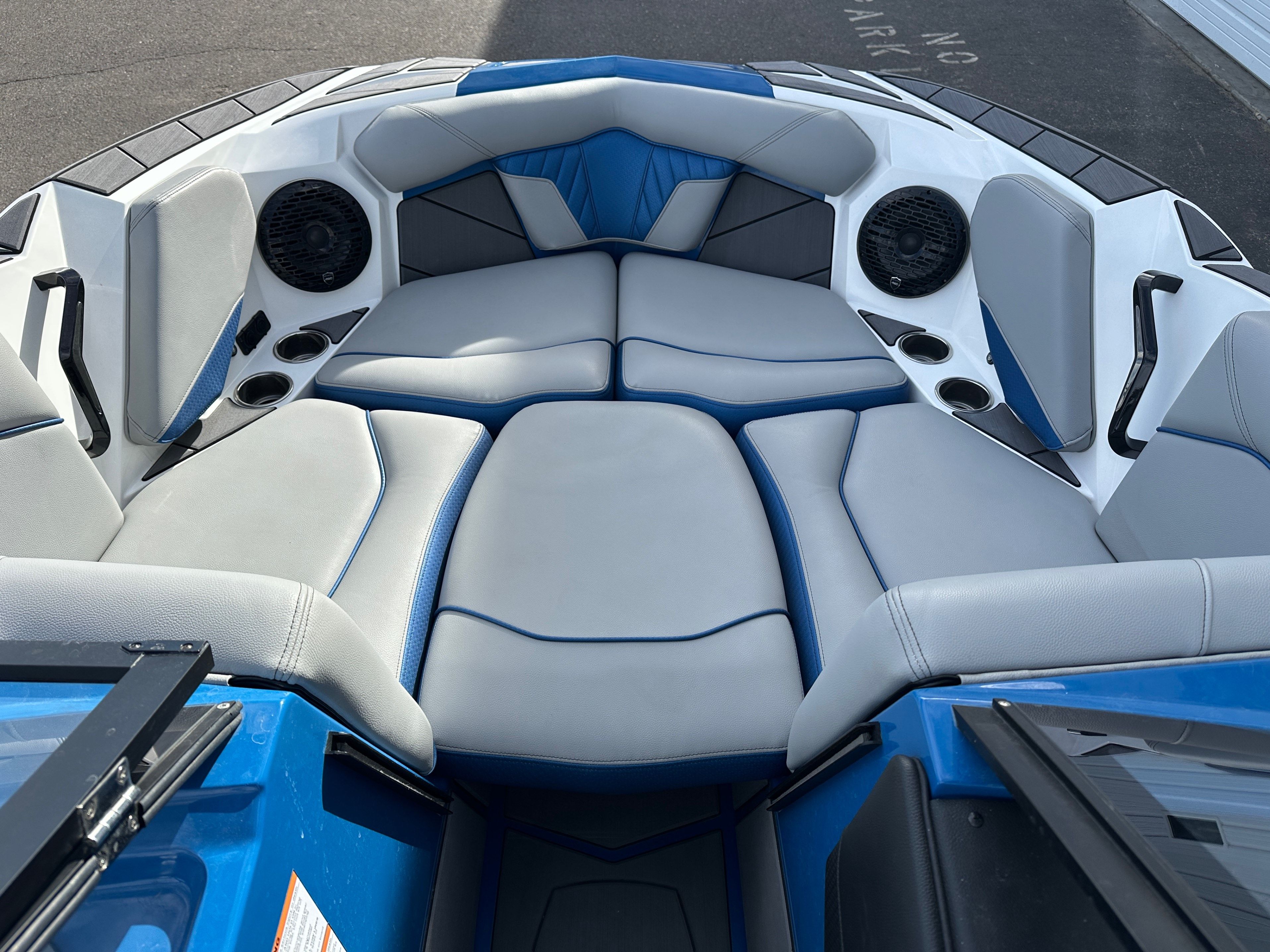 2023 Centurion FI23