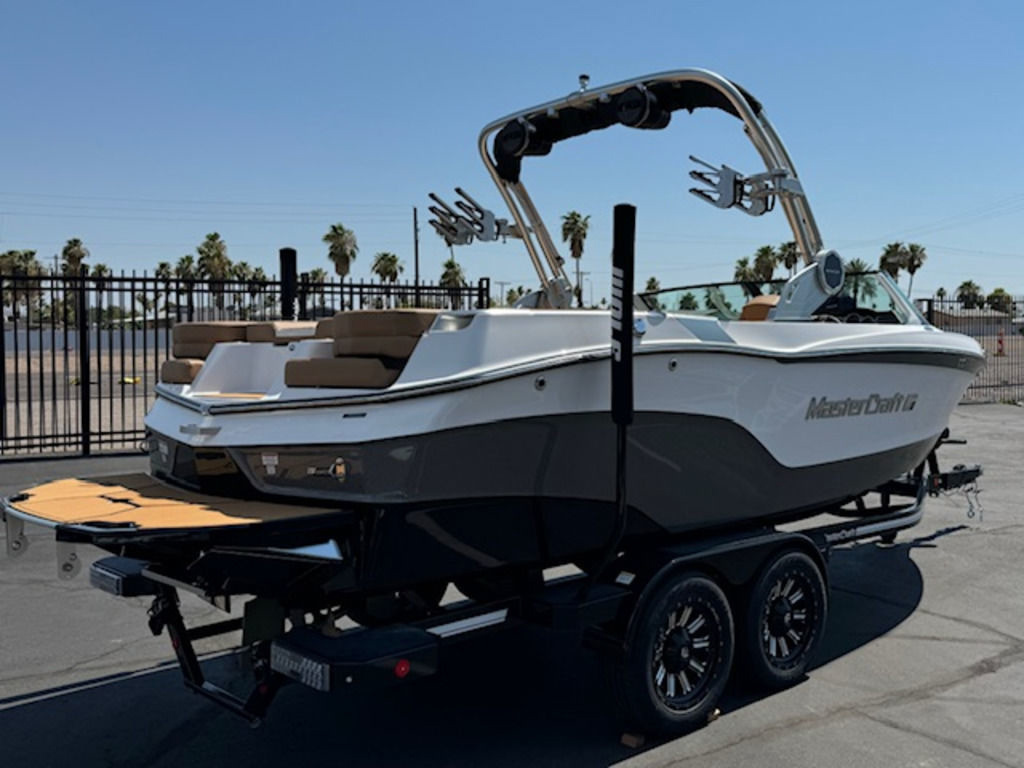2024 Mastercraft XT23