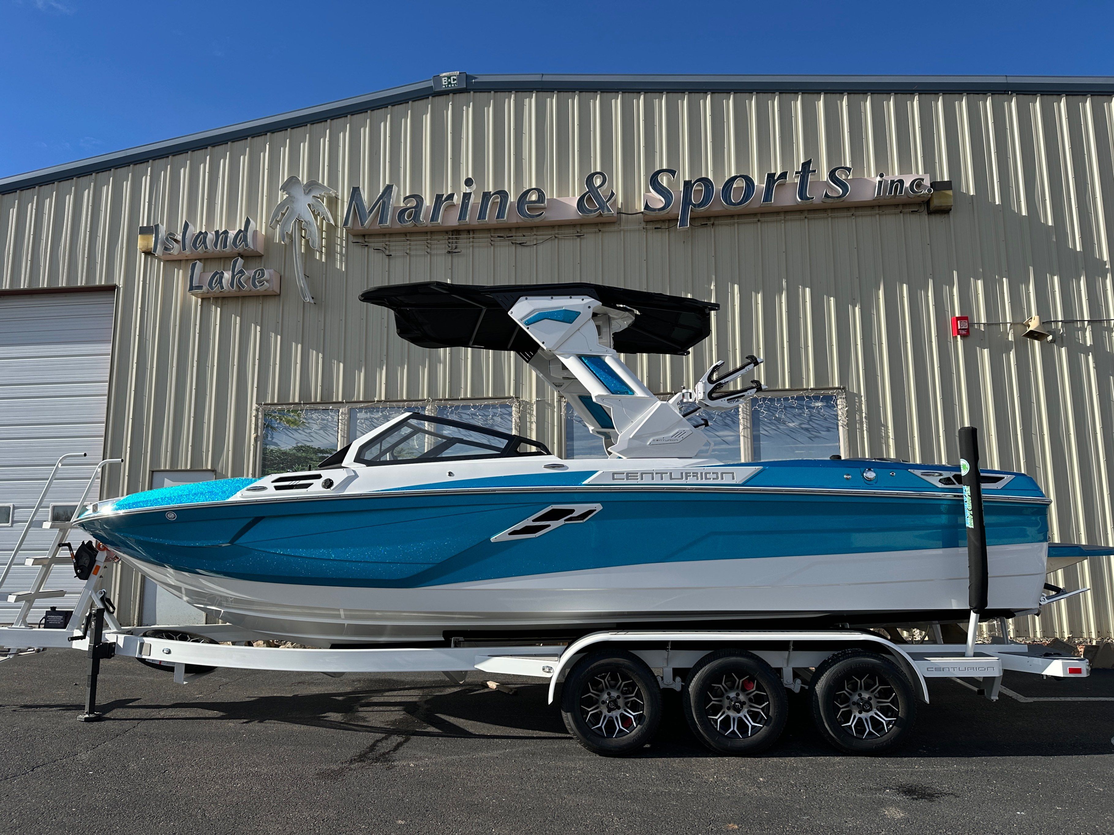 boat.Title