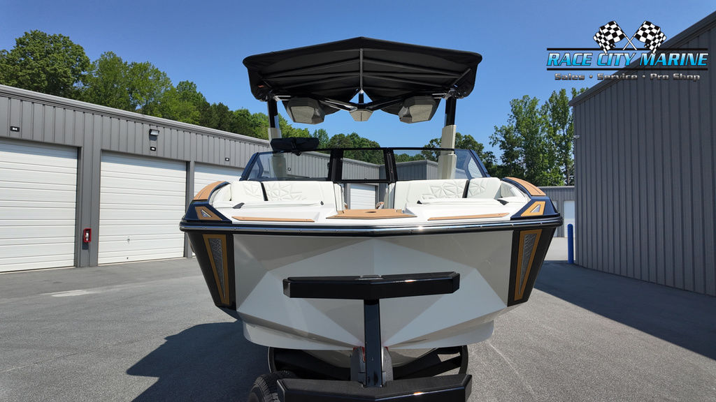 2025 Nautique P23