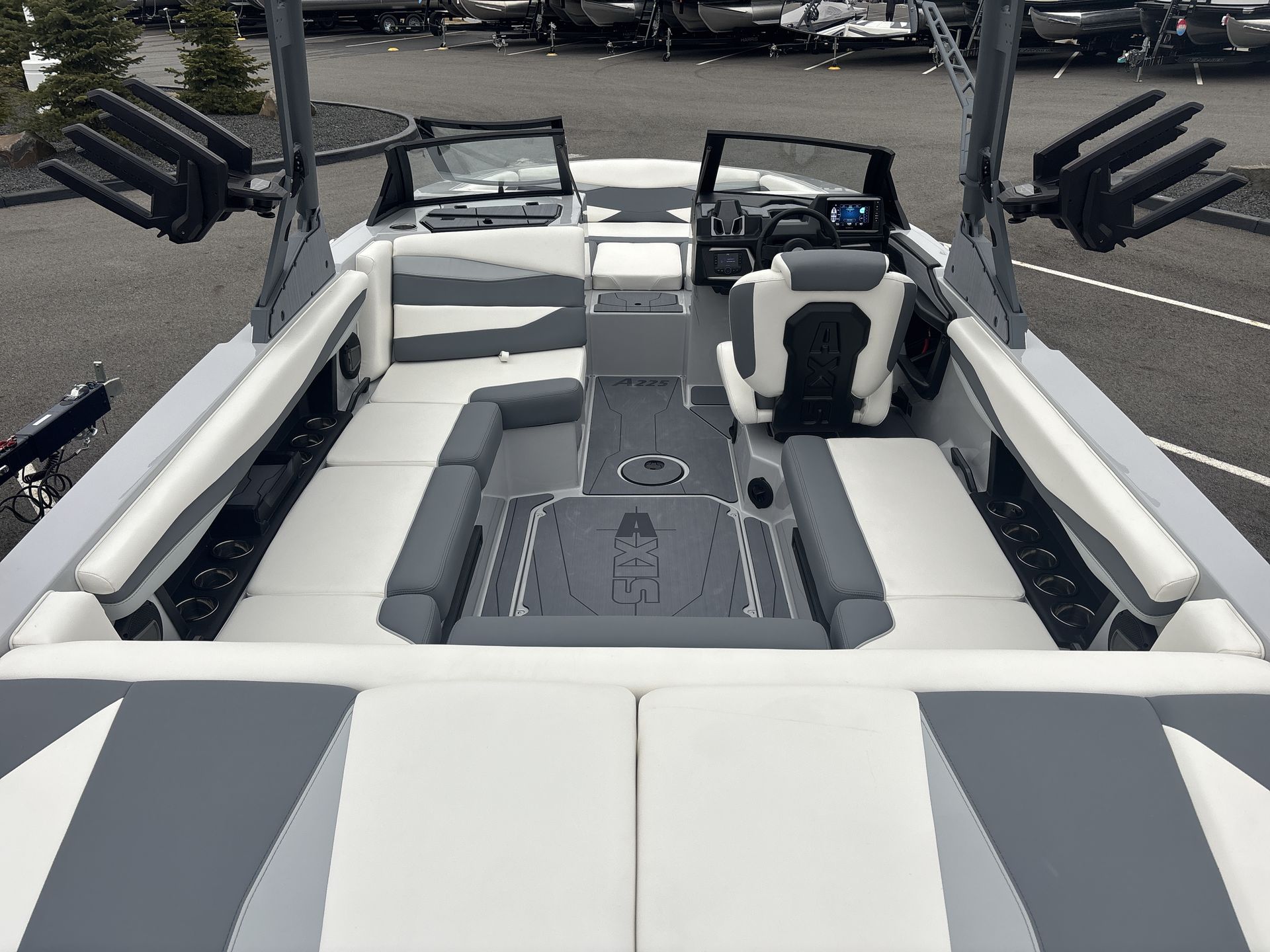 2025 Axis A225