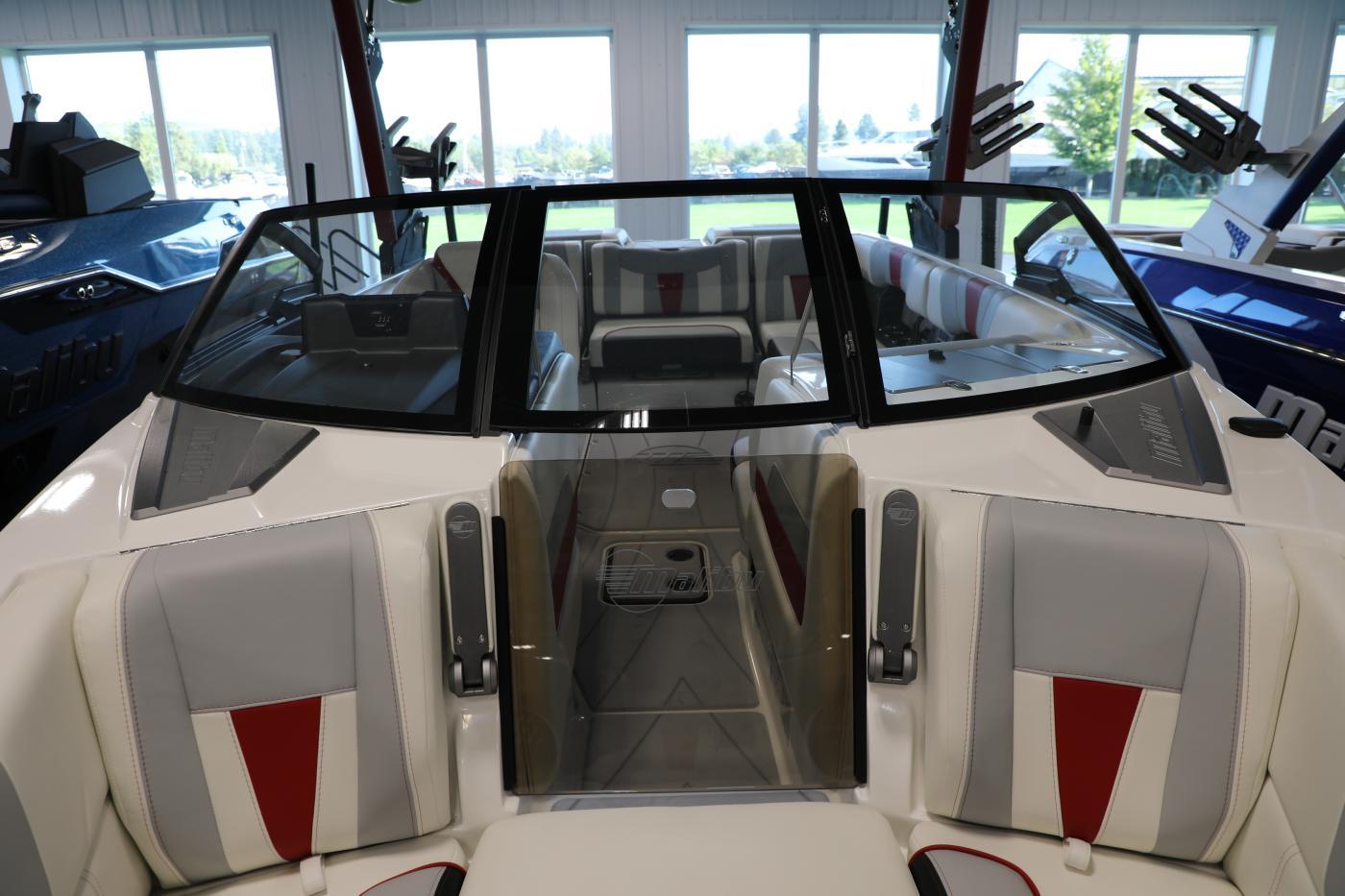 2023 Malibu 23 LSV
