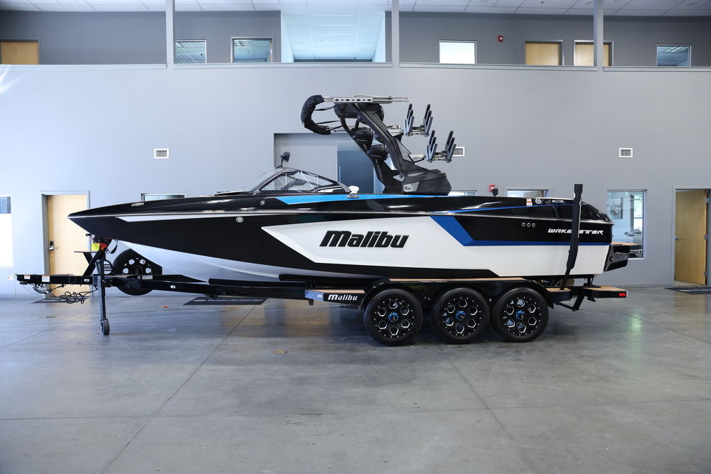 2024 Malibu Boats 24 MXZ
