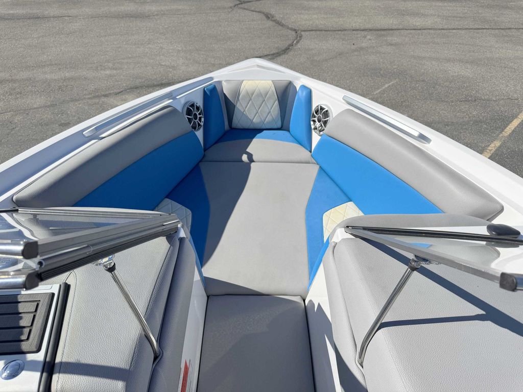 2019 Tige R21