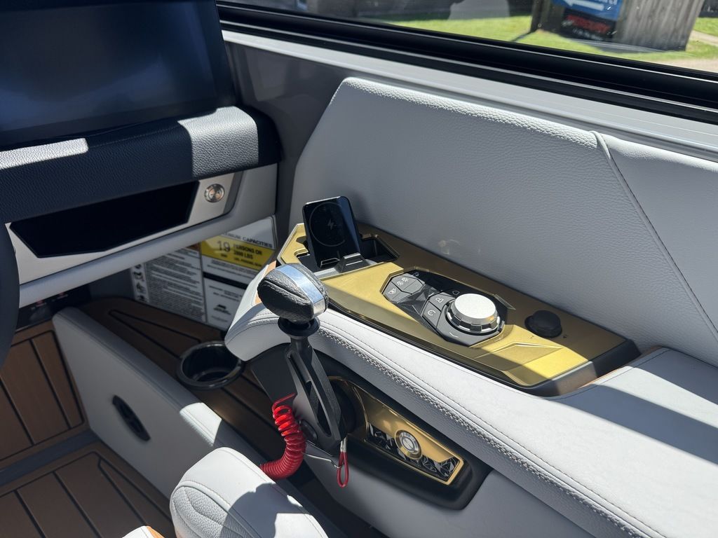 2025 Nautique Super Air Nautique G25