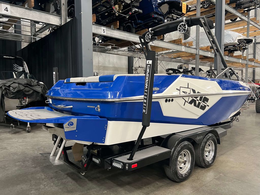 2018 Axis Wake Research T22