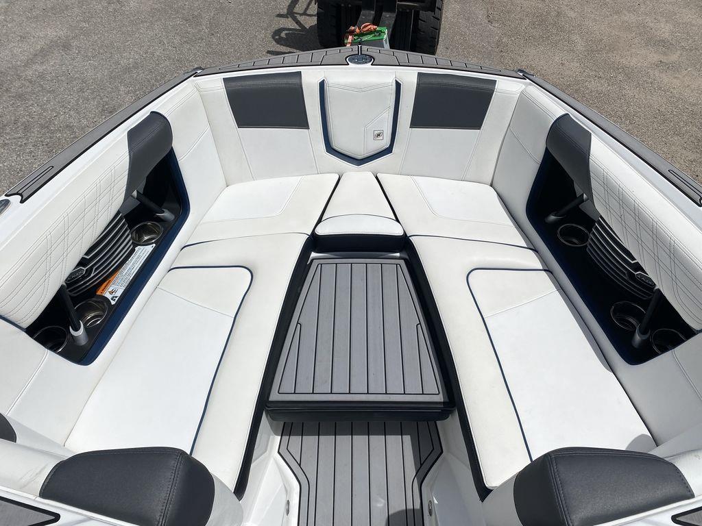 2018 Nautique G23