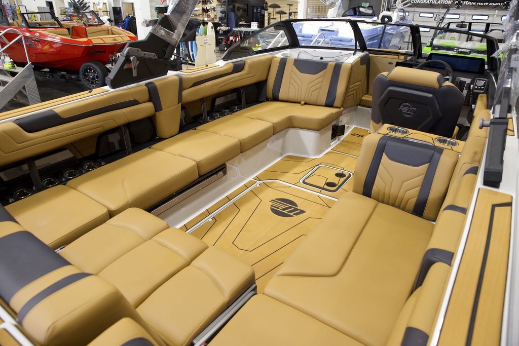 2025 Malibu Boats 25 LSV
