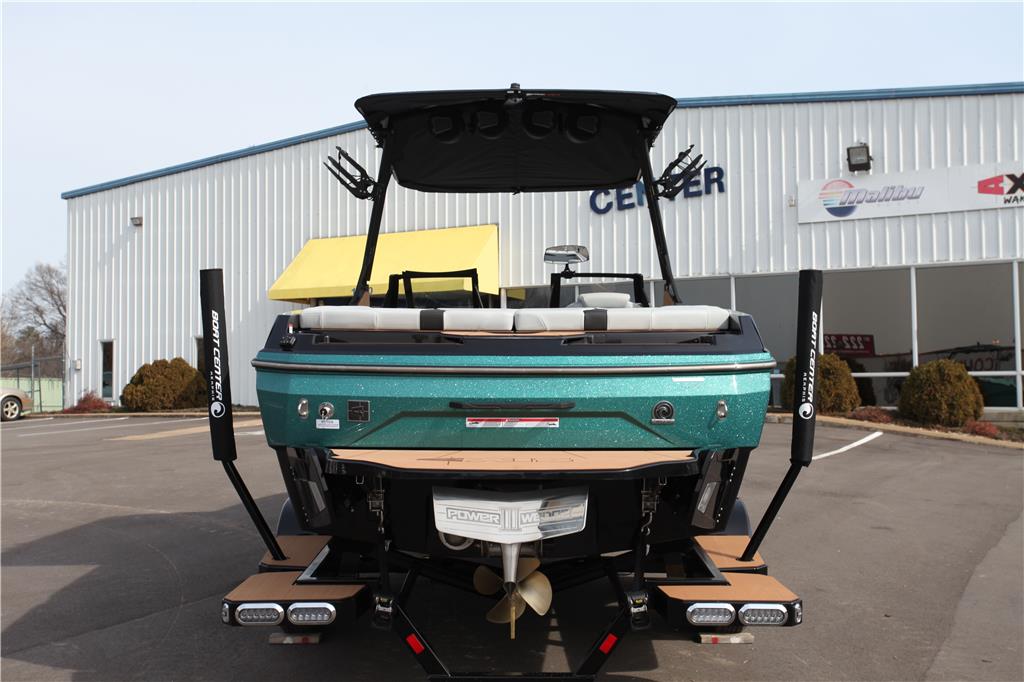 boat.Title