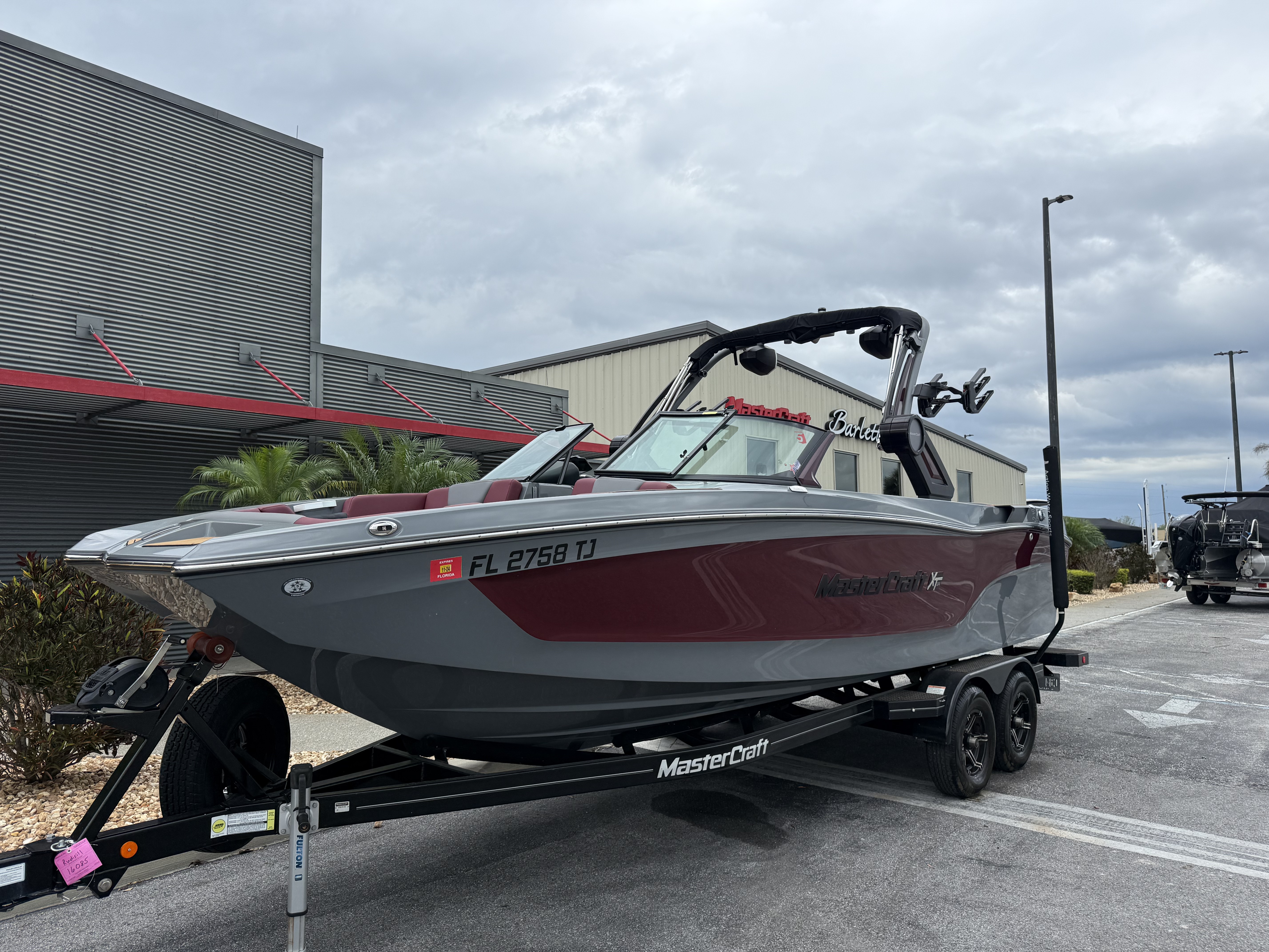 2022 MasterCraft XT24