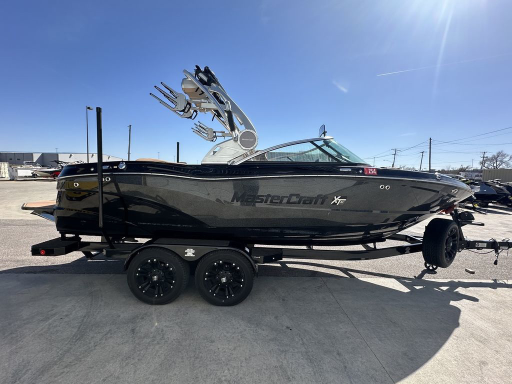 2021 mastercraft XT21