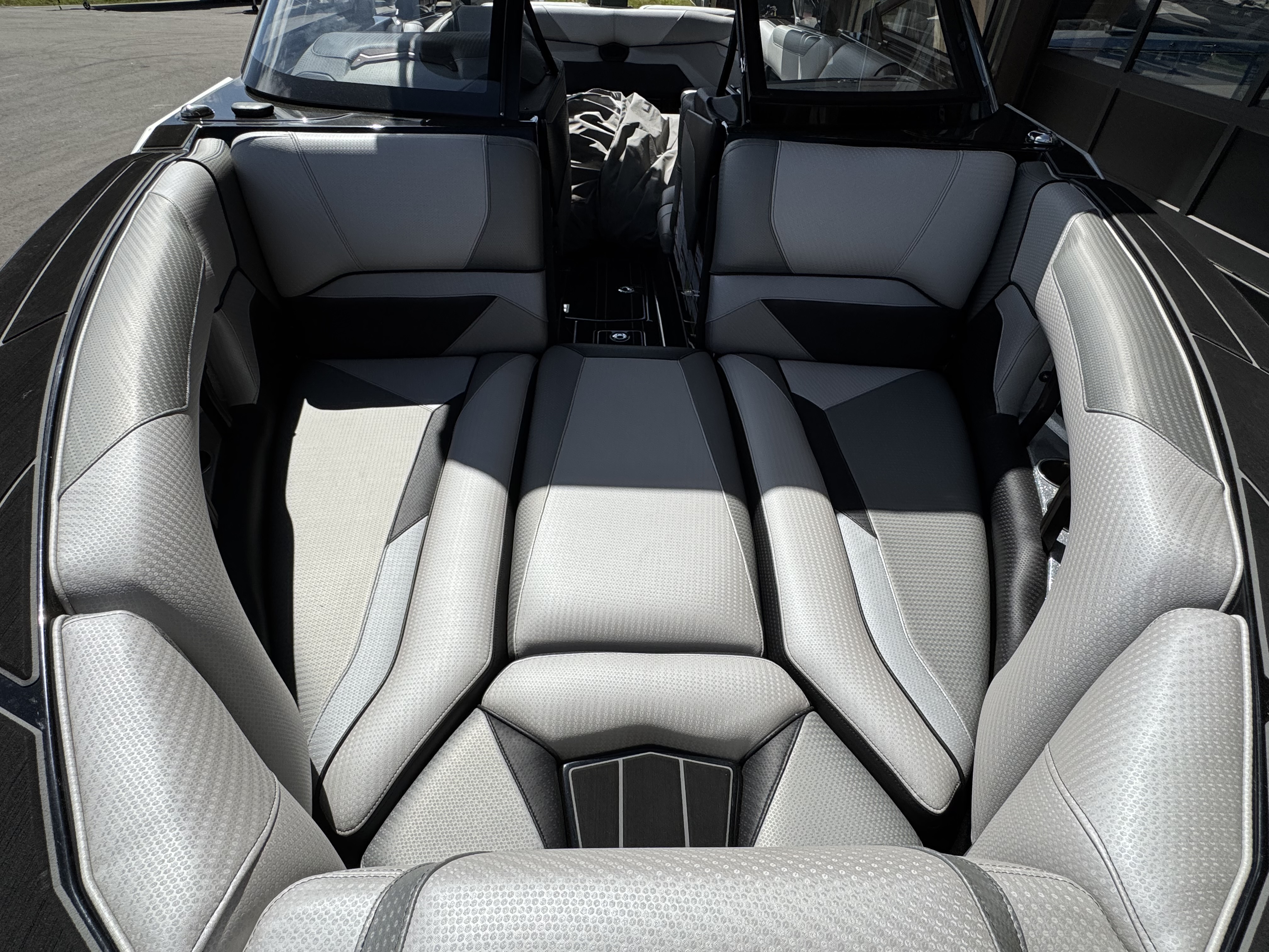 2021 Centurion Boats RI245