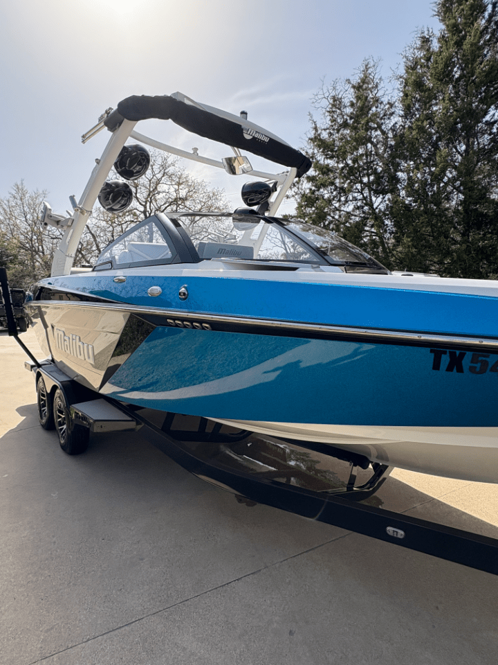 2020 Malibu 23 LSV