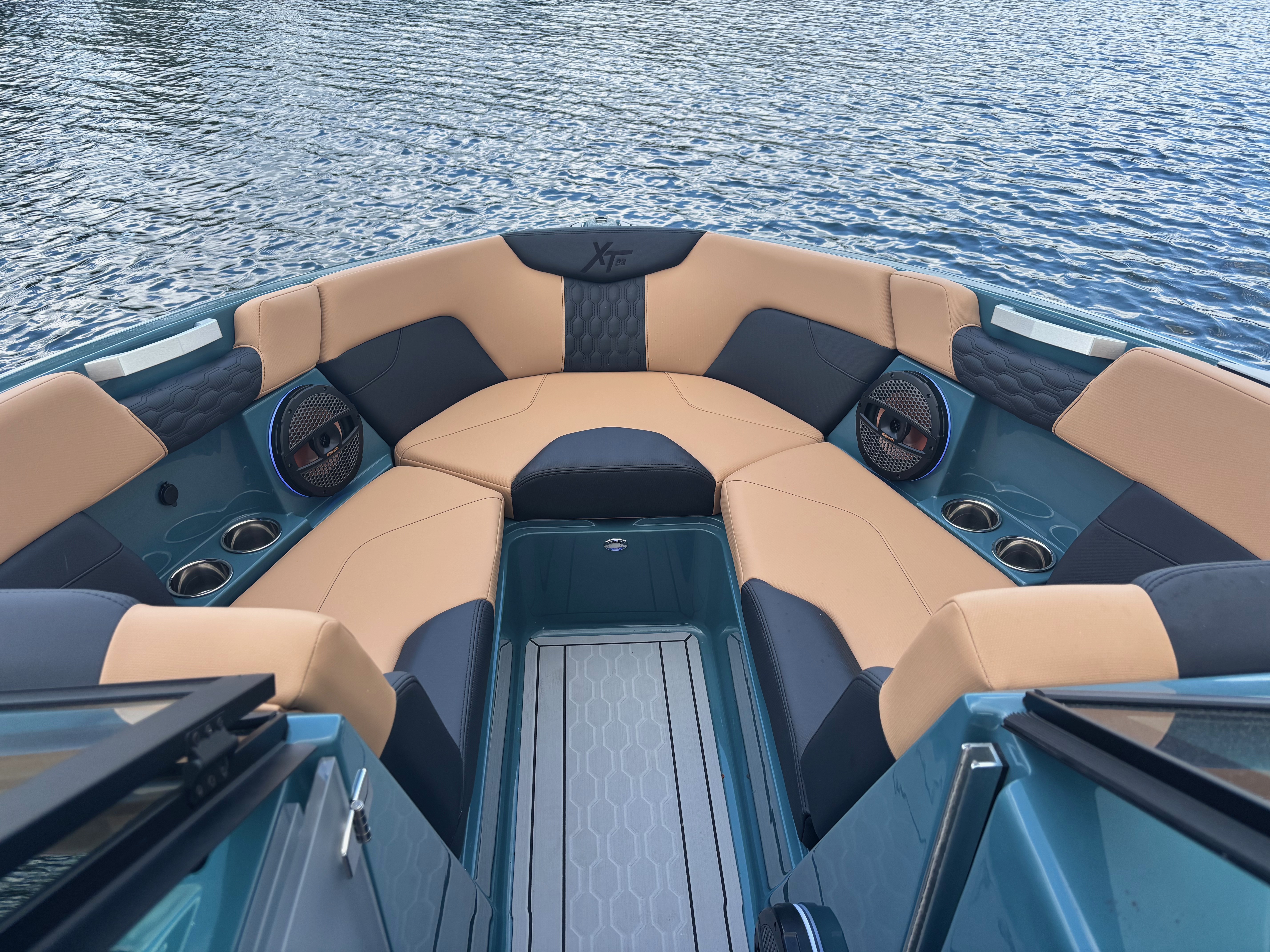 2025 Mastercraft XT23