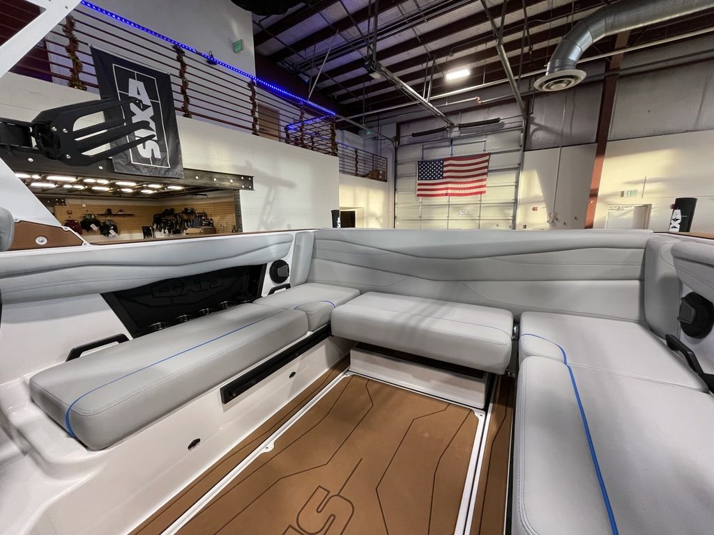 2025 Axis Wake Research A225