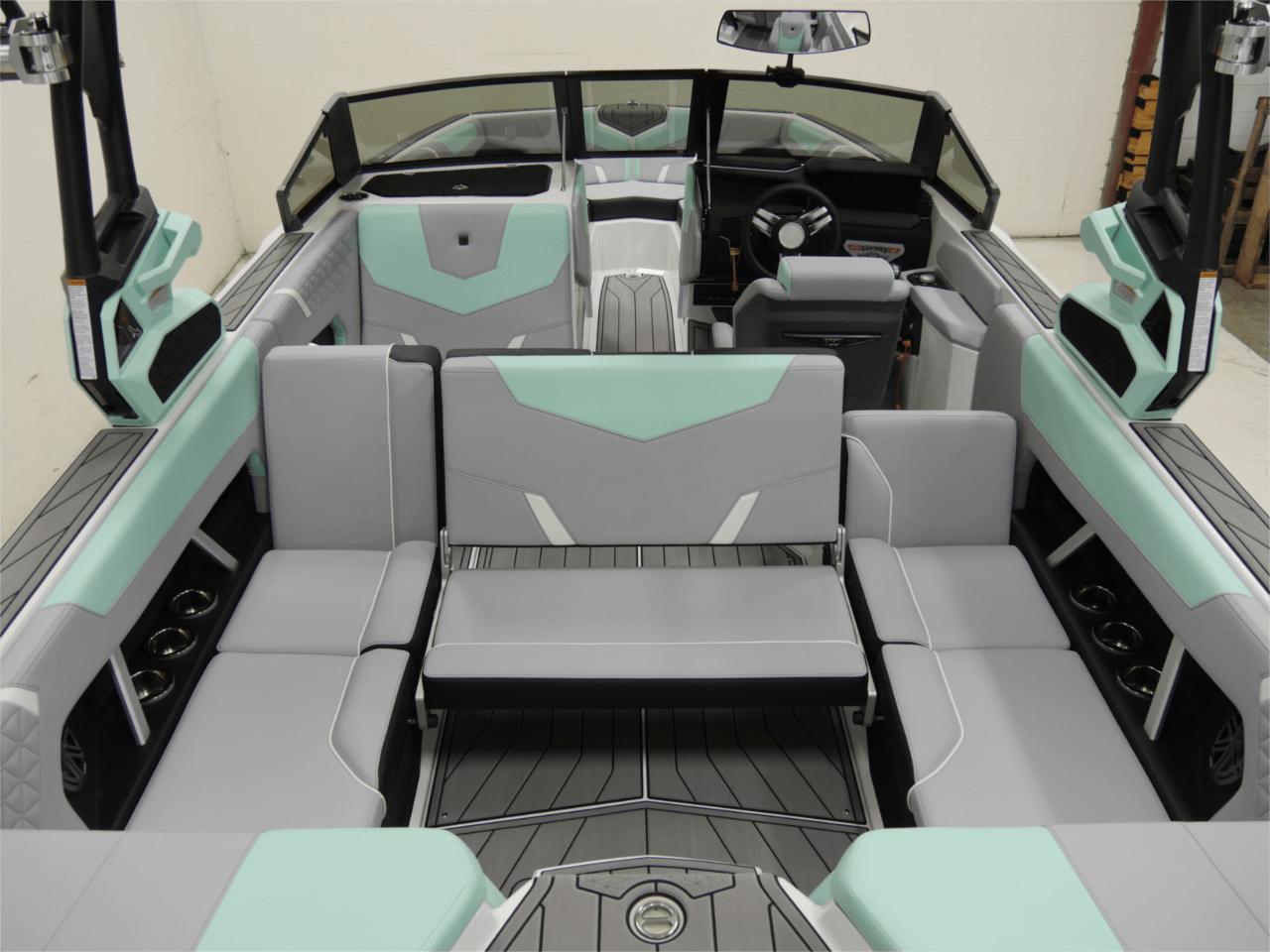 2025 Nautique GS22 – Captiva Green/Jet Black