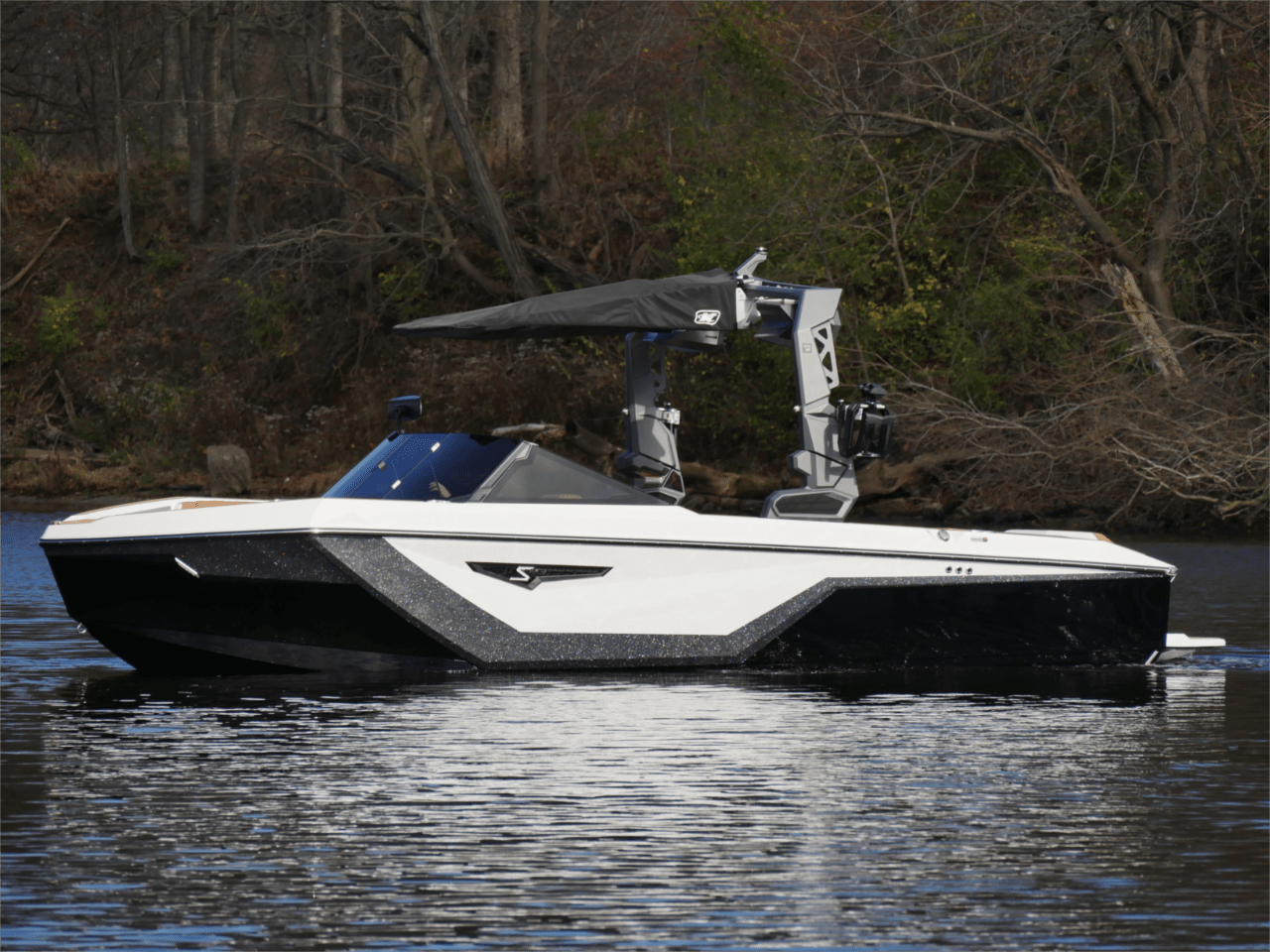 2025 Nautique S23 – Anthracite Metallic/Jet Black