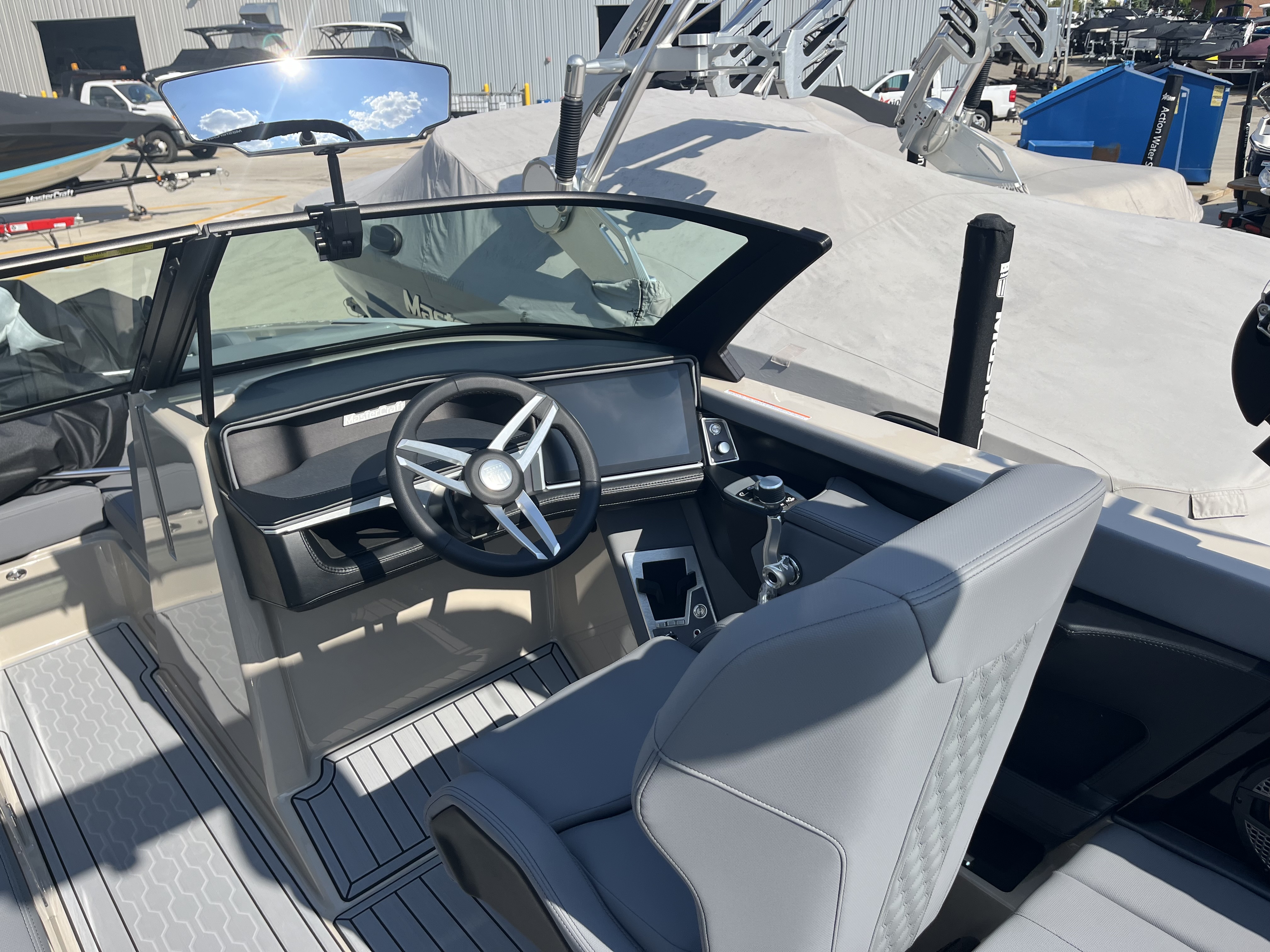 2025 MasterCraft XT20