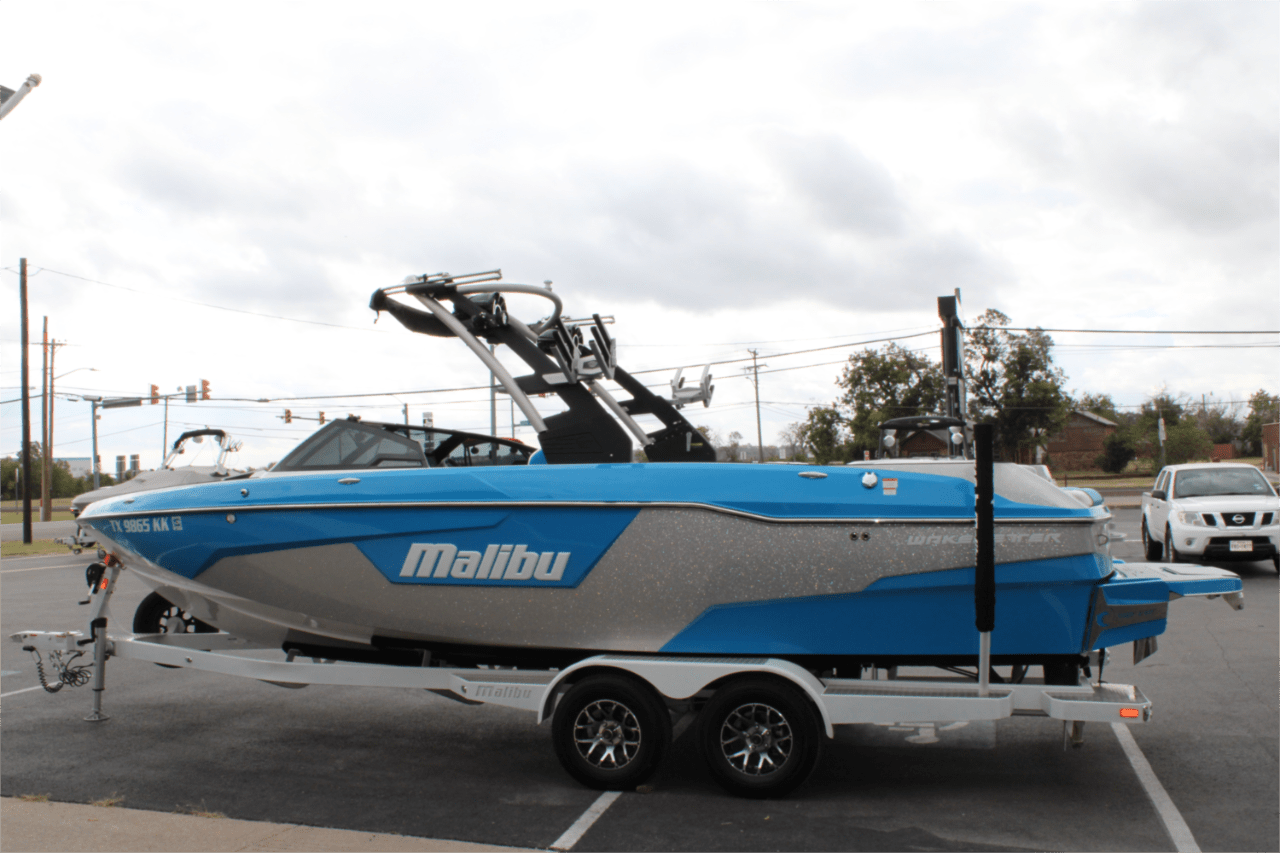 2020 Malibu 25 LSV