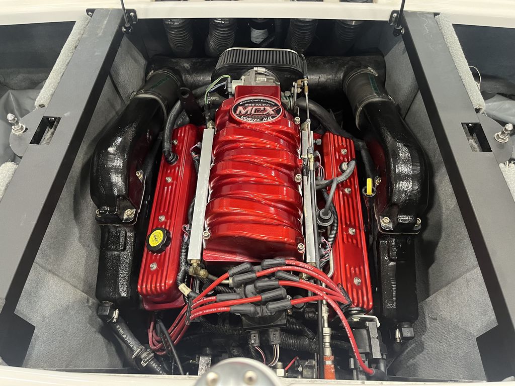 2003 MasterCraft X-10
