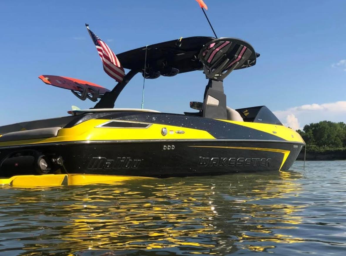 16 Malibu 23LSV Icon