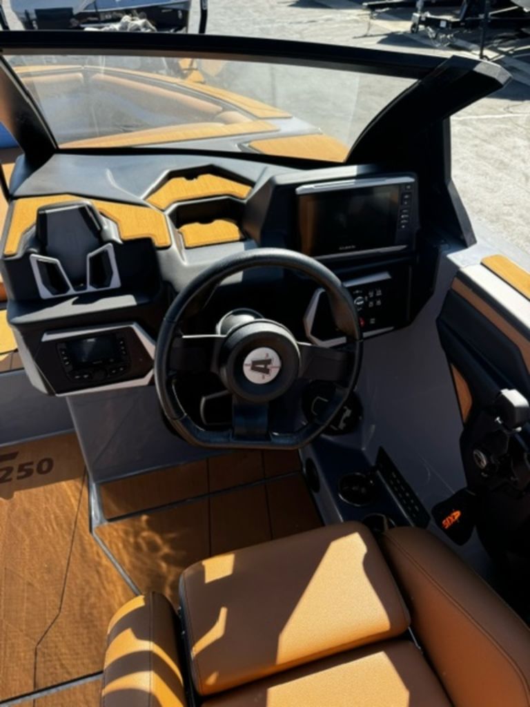2024 Axis Wake Research T250