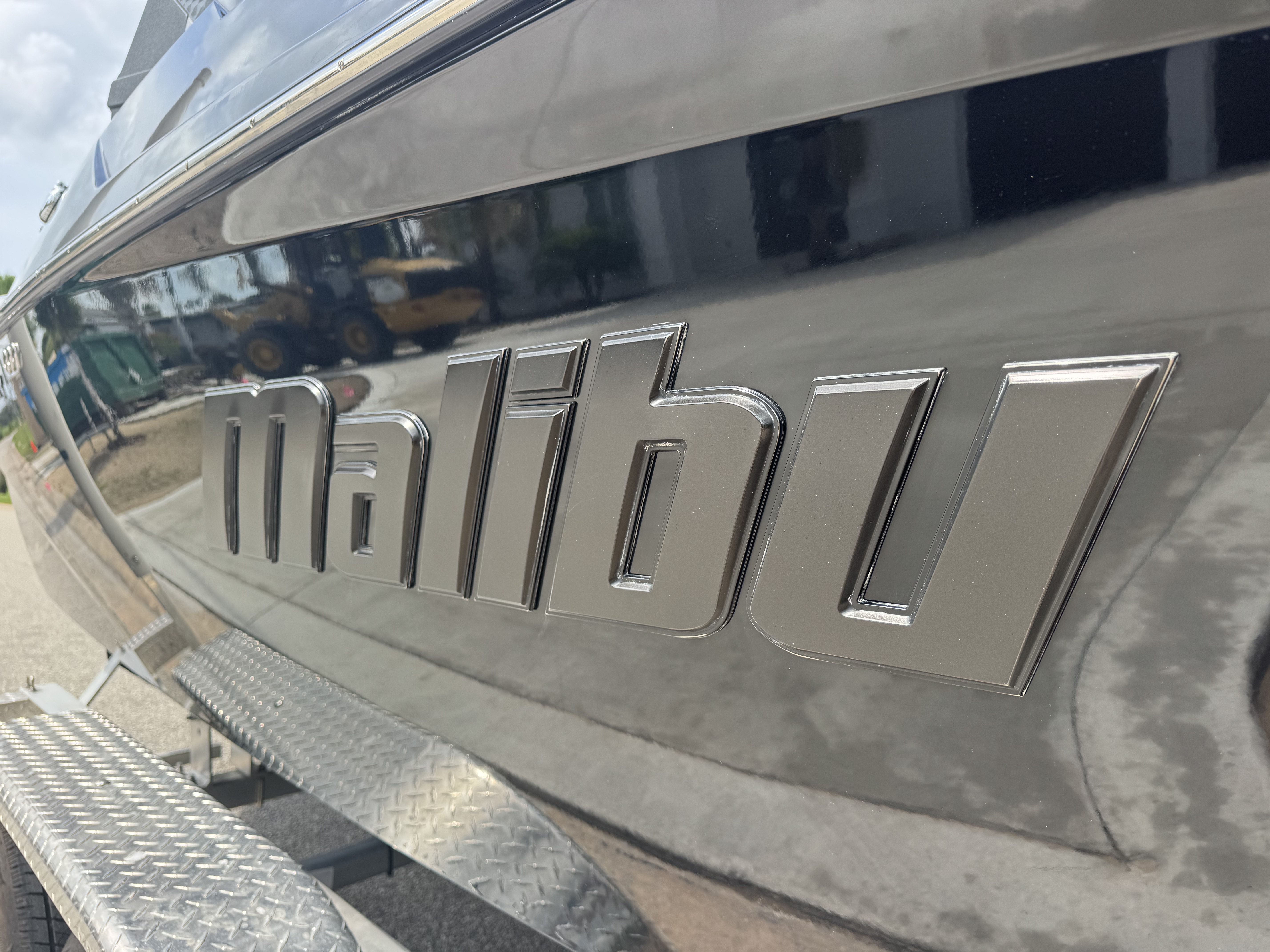 2021 Malibu Wakesetter 21 MLX