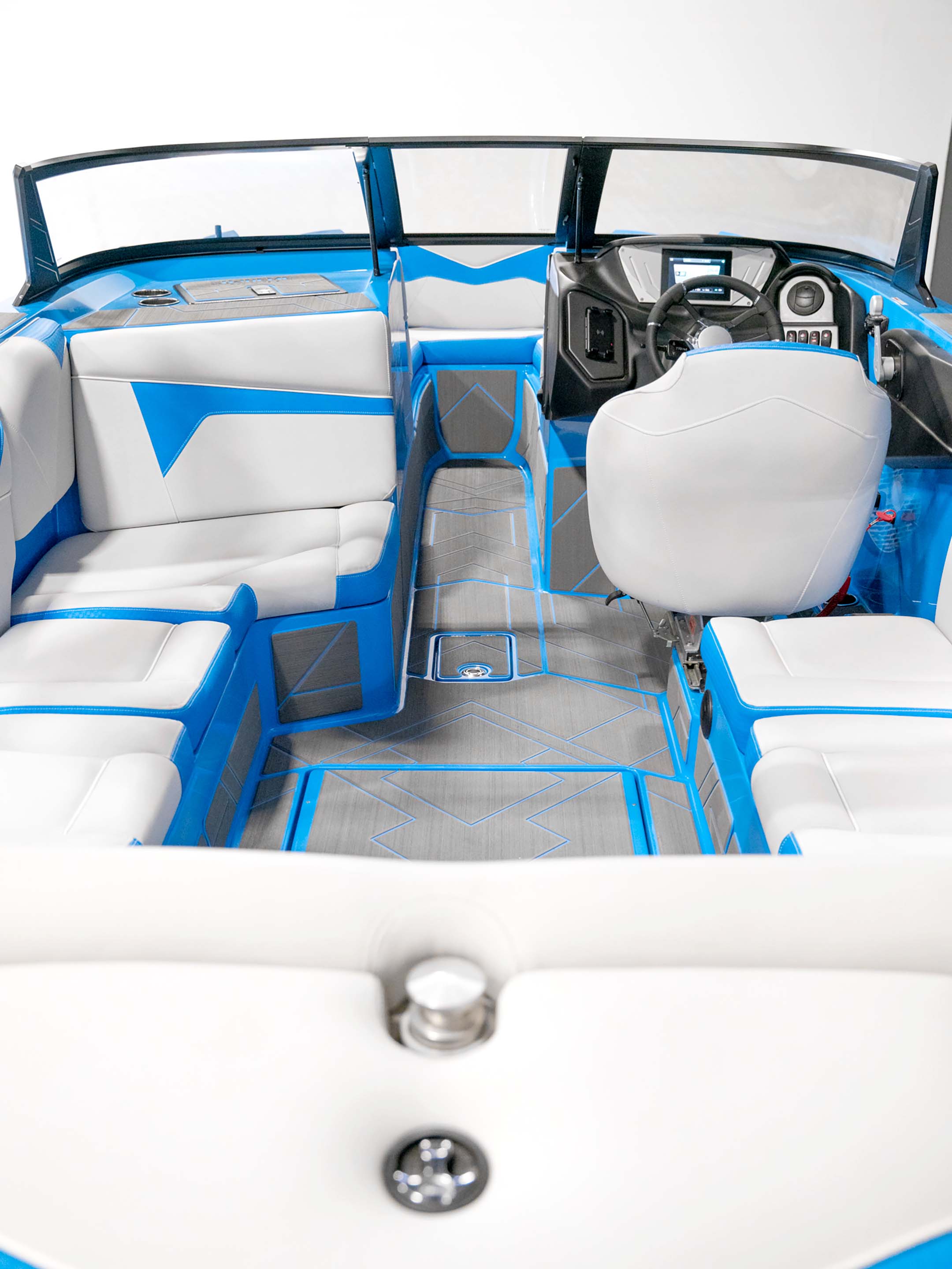 2024 Supreme S220 Silver Flake / Blue Icon