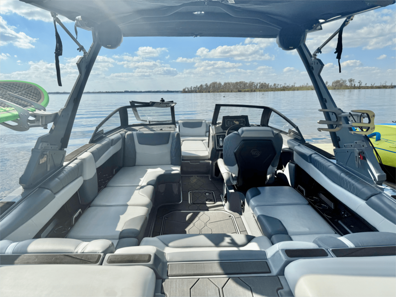 2022 MALIBU M220 – PERFECT CONDITION – FRESHWATER USE ONLY – LIKE NEW Icon