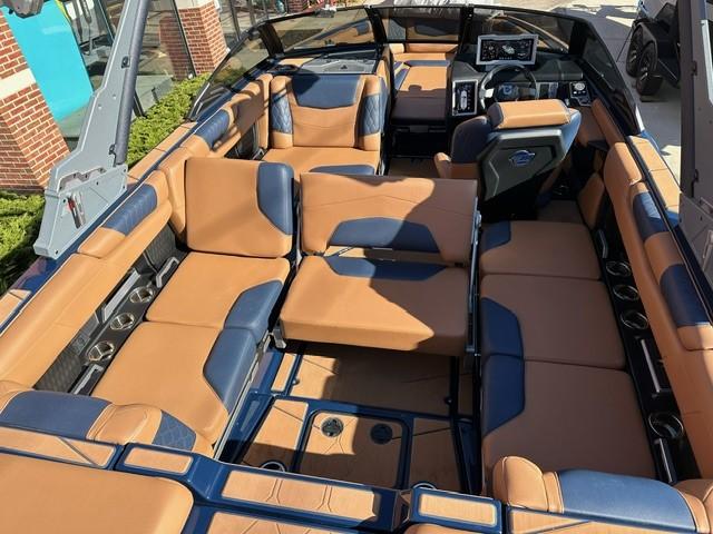 2024 Malibu M220 -W4897
