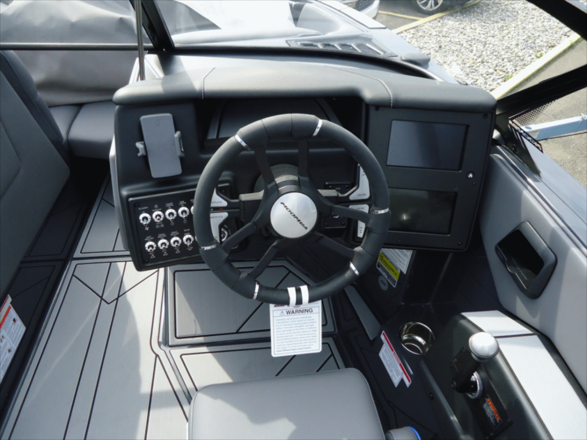 New 2024 Moomba Craz, Closeout Priced