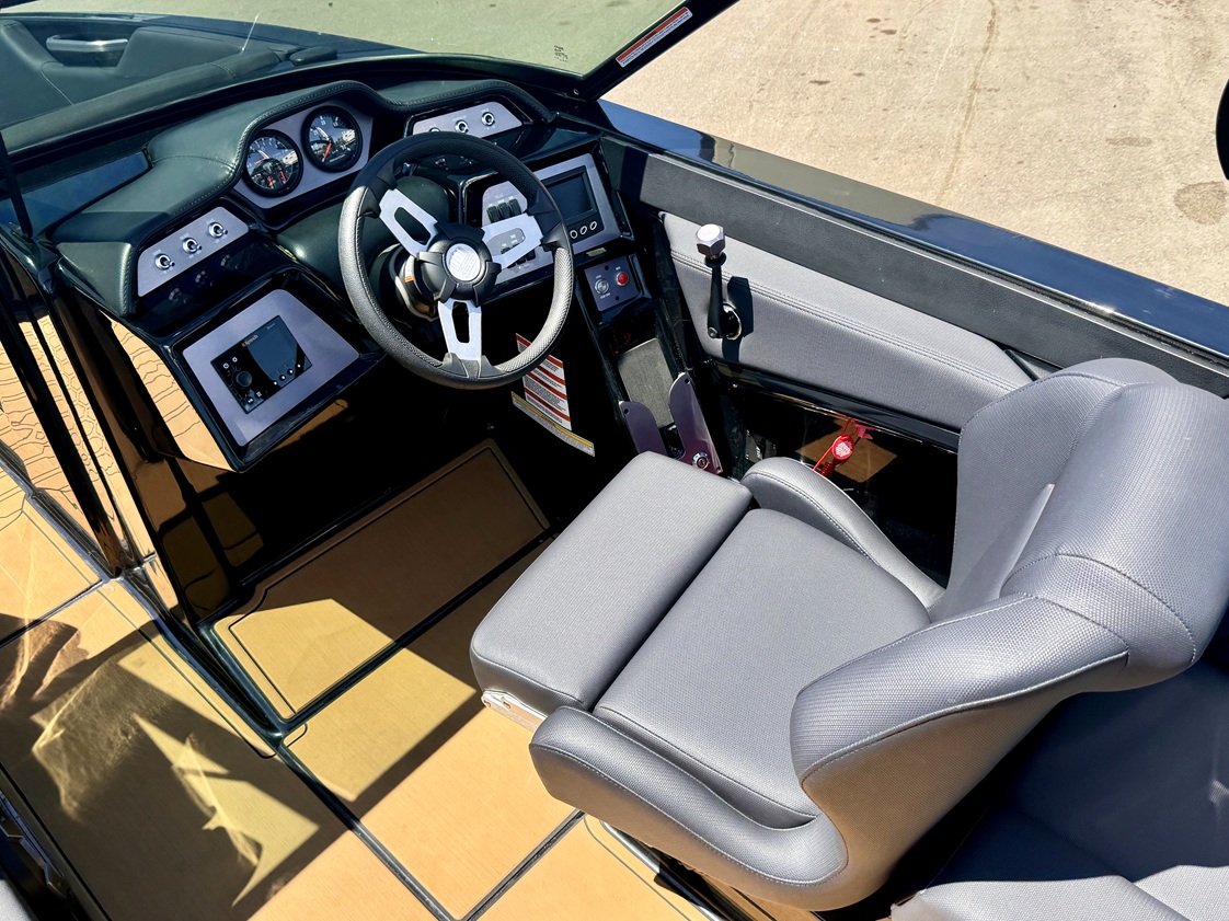 2022 MasterCraft NXT24 - Low Hours - Clean