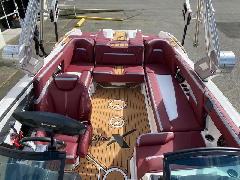 New 2023 MasterCraft XStar S