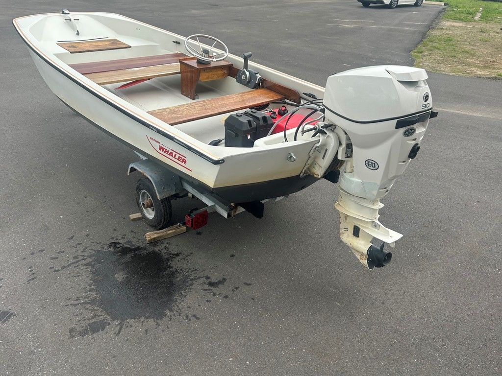 1983 Boston Whaler Sport