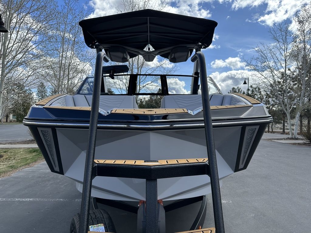 2025 Nautique Super Air Nautique G23