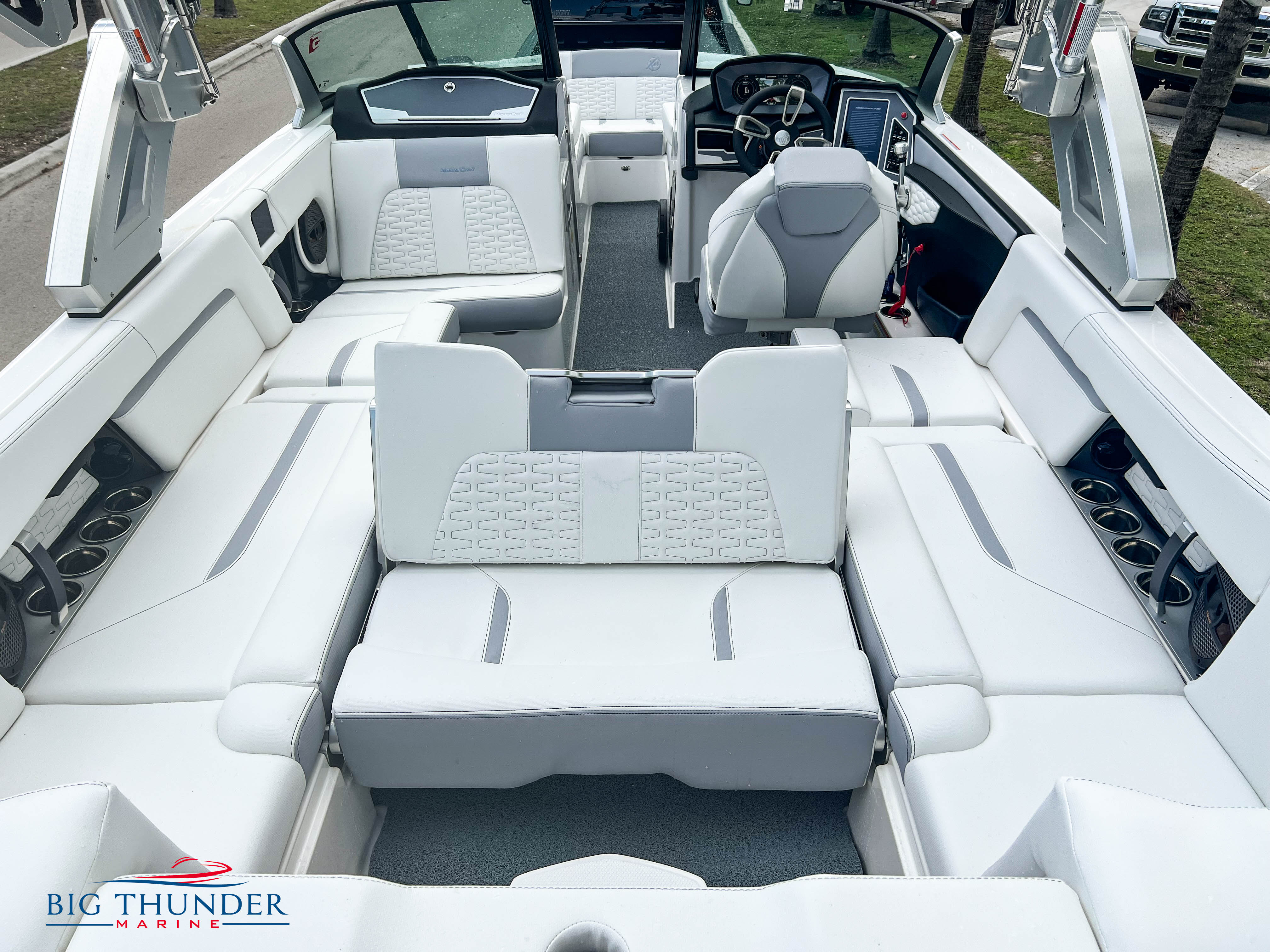 2023 Mastercraft X24