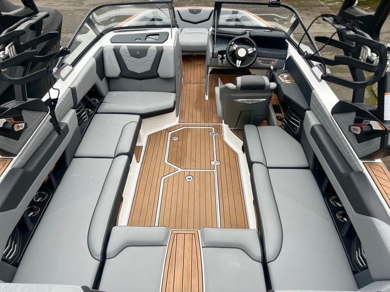 2021 Nautique G23