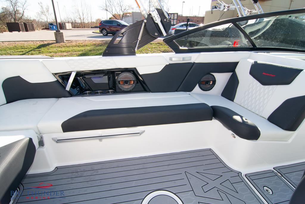 2023 Mastercraft XT23