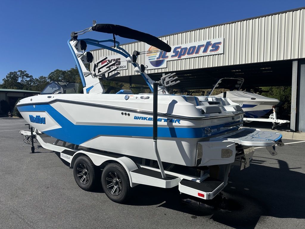 2025 Malibu Boats 22 MXZ