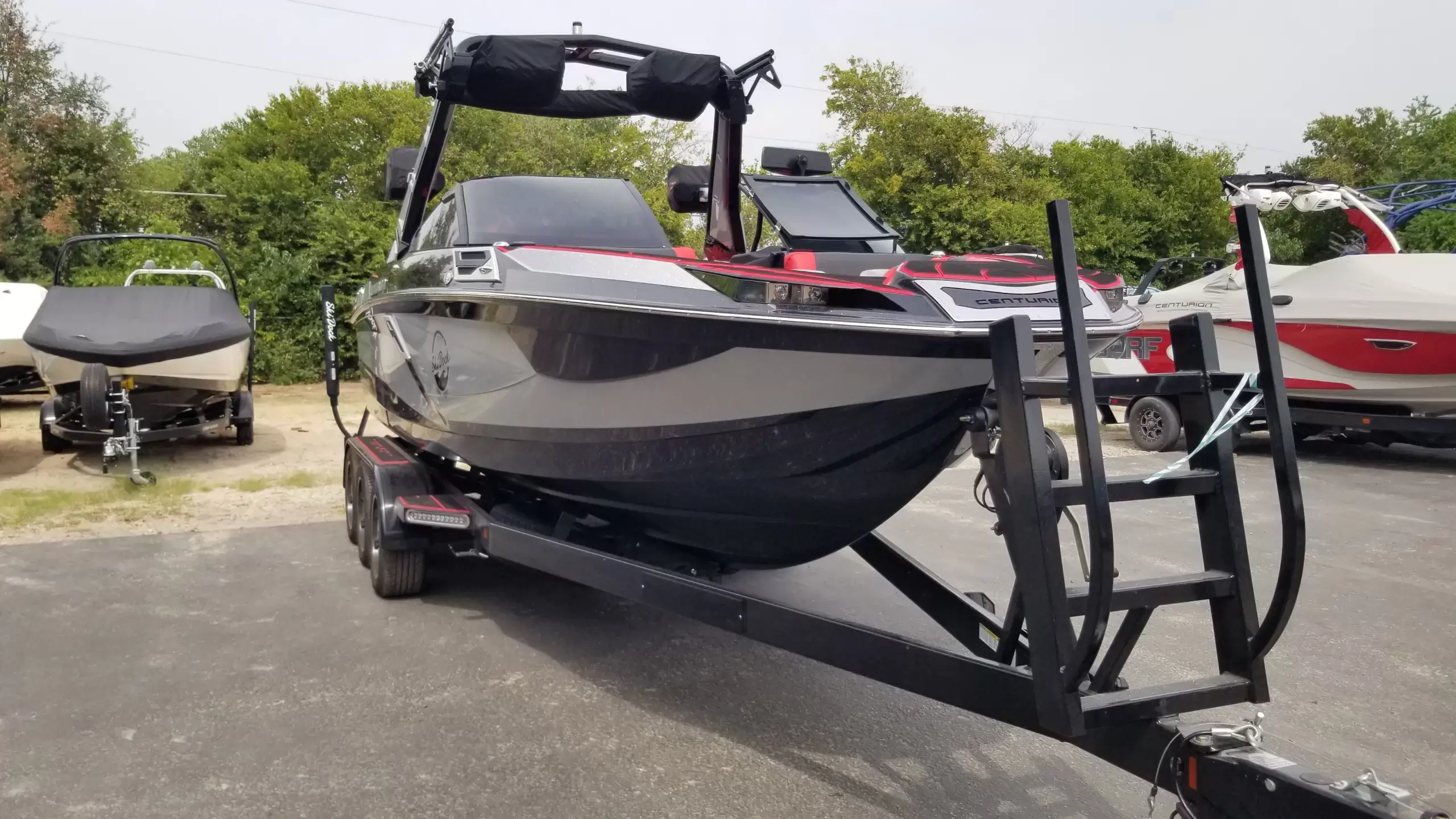 boat.Title
